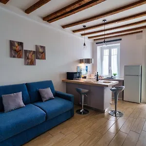 Ambrogio's Nest - Modern Close To Cadorna Station , Milán Italia